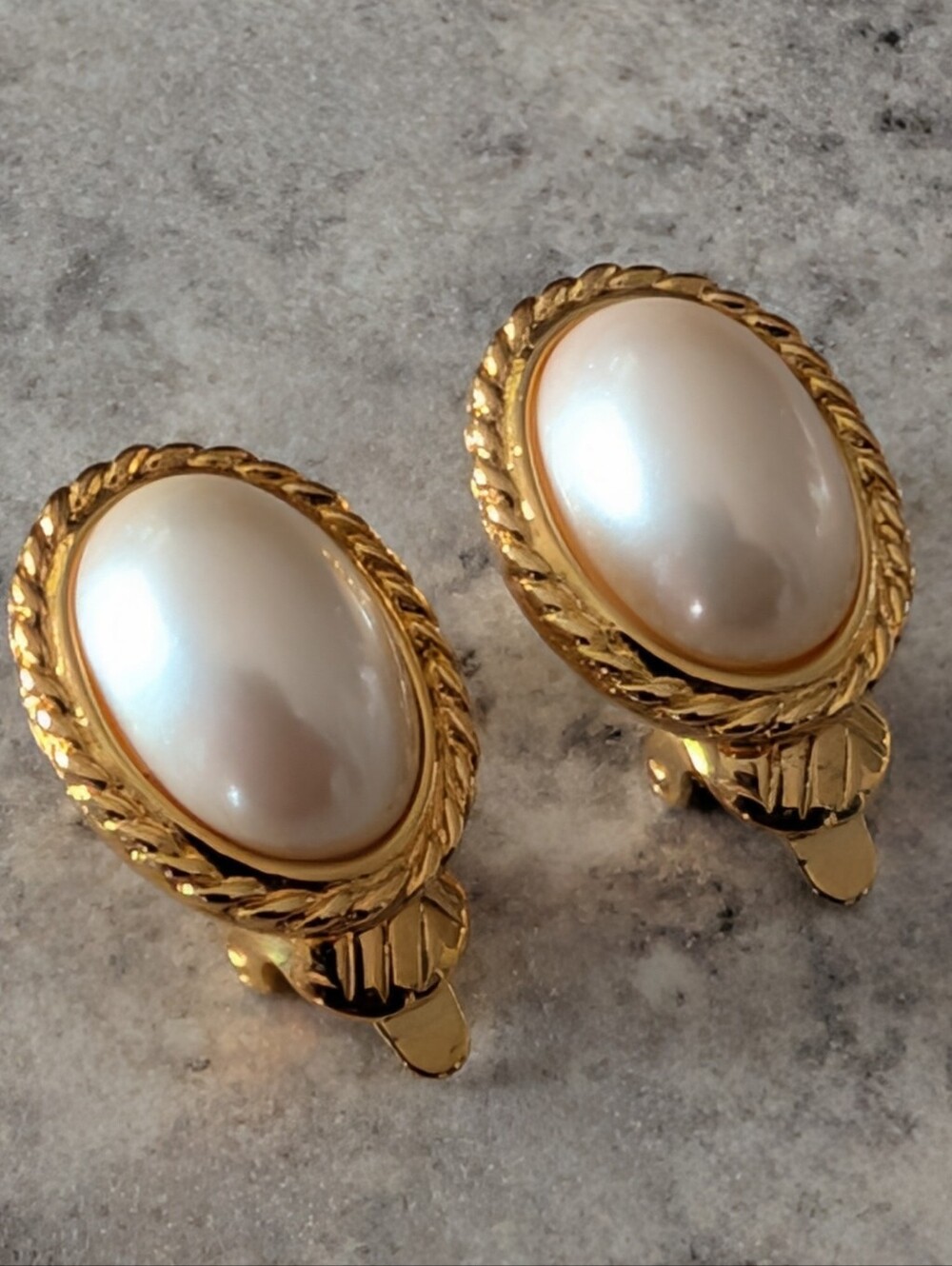 Vintage Trifari Gold-Tone White Pearlescent Oval Clip On Earrings